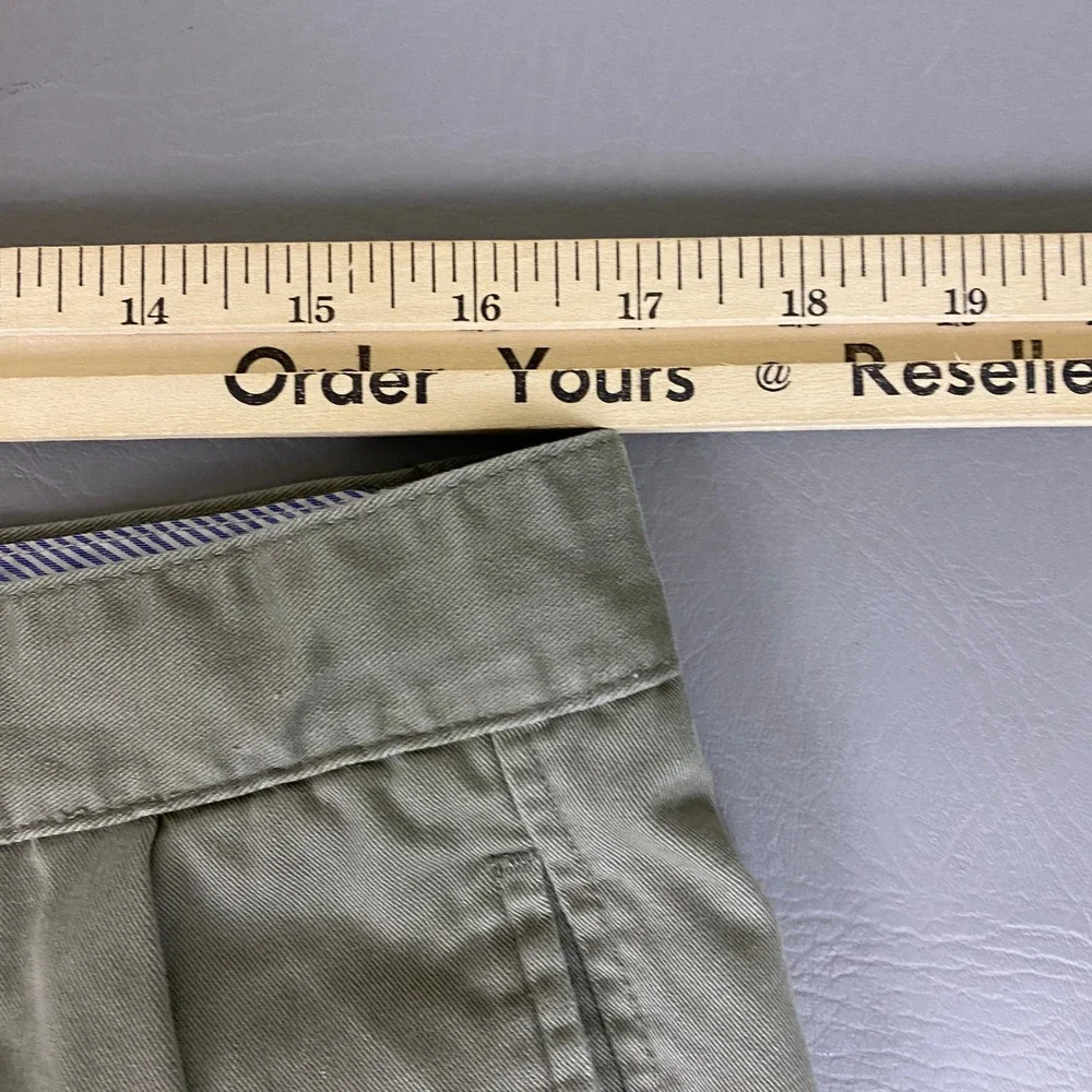 Club Room Shorts Men's Size 36 Pleated Chino Olive Green 100% Cotton Summer